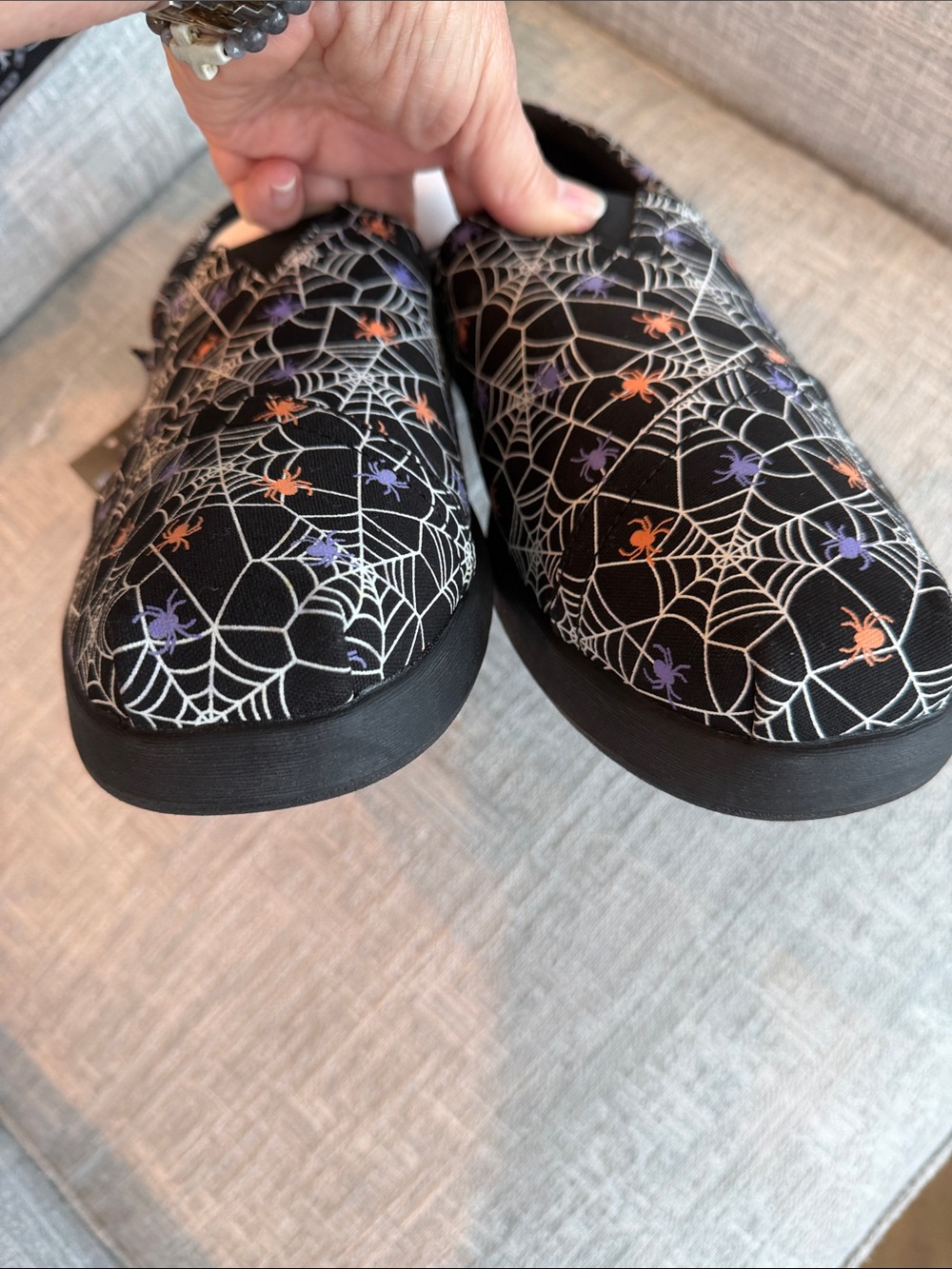 Tom’s Spider Web Shoes Slip On Flats Halloween Glow In The Dark Women's Size 11 - Picture 7 of 10